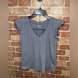 LOFT smocked flutter sleeved V-Neck Top navy/white size S